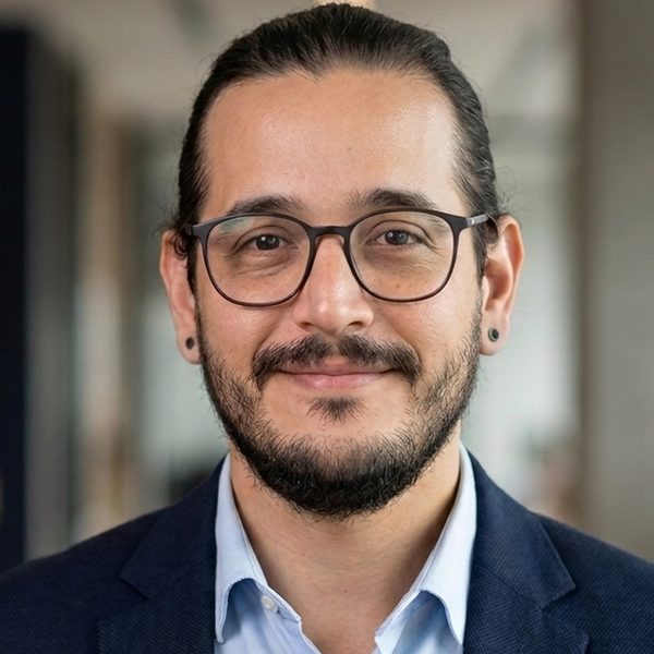 Foto de Carlos Quintero, cofundador de Crece Rápido